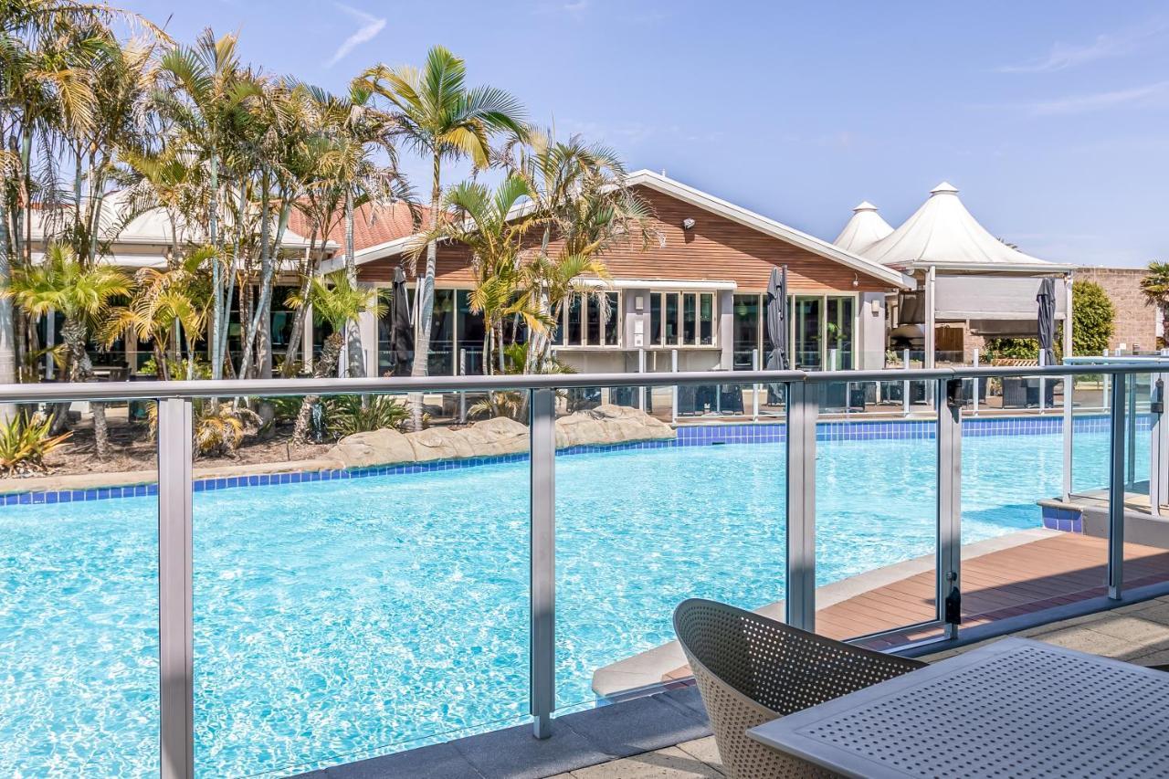 Oaks Port Stephens Pacific Blue Resort サラマンダー・ベイ エクステリア 写真