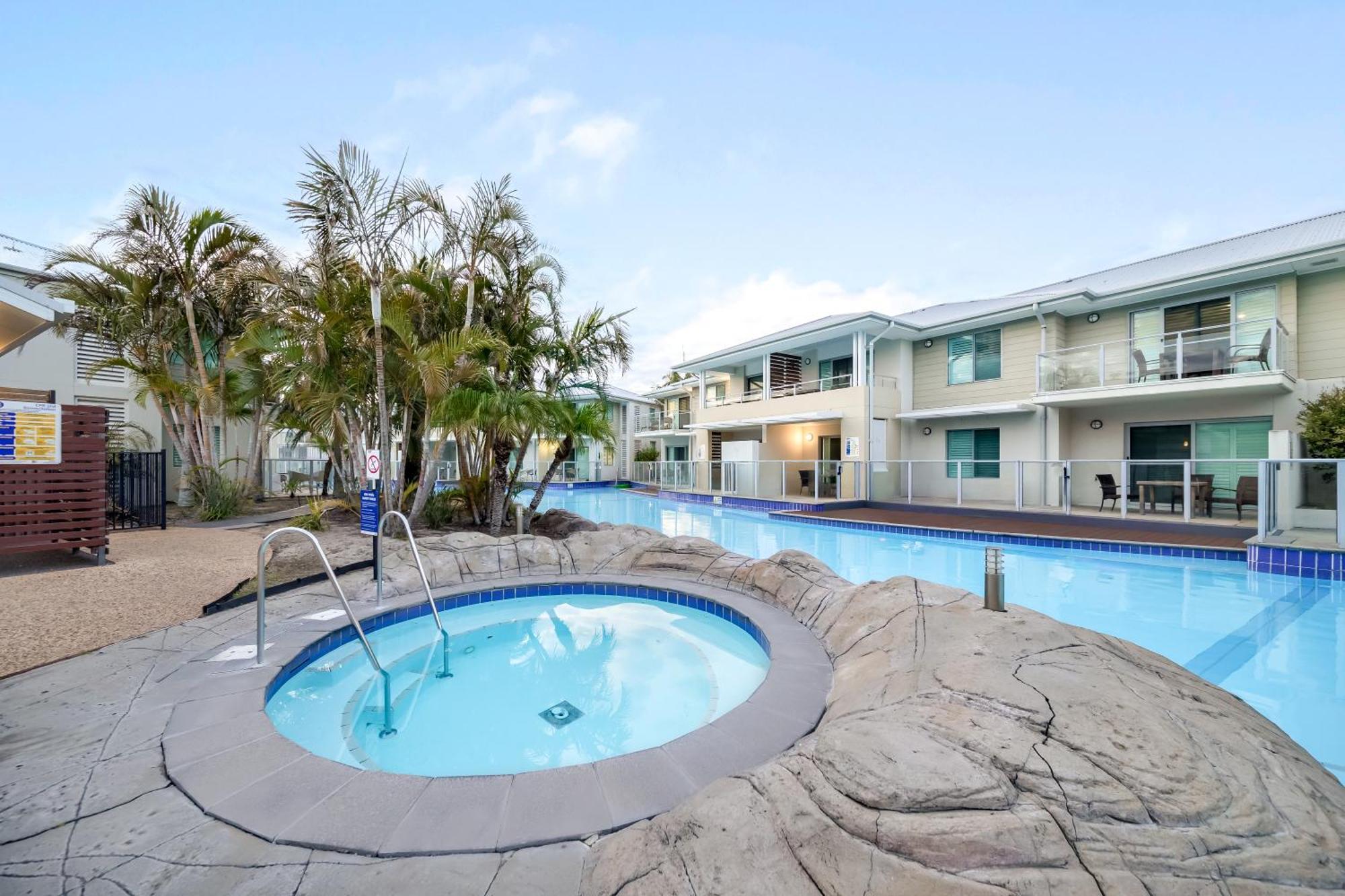 Oaks Port Stephens Pacific Blue Resort サラマンダー・ベイ エクステリア 写真