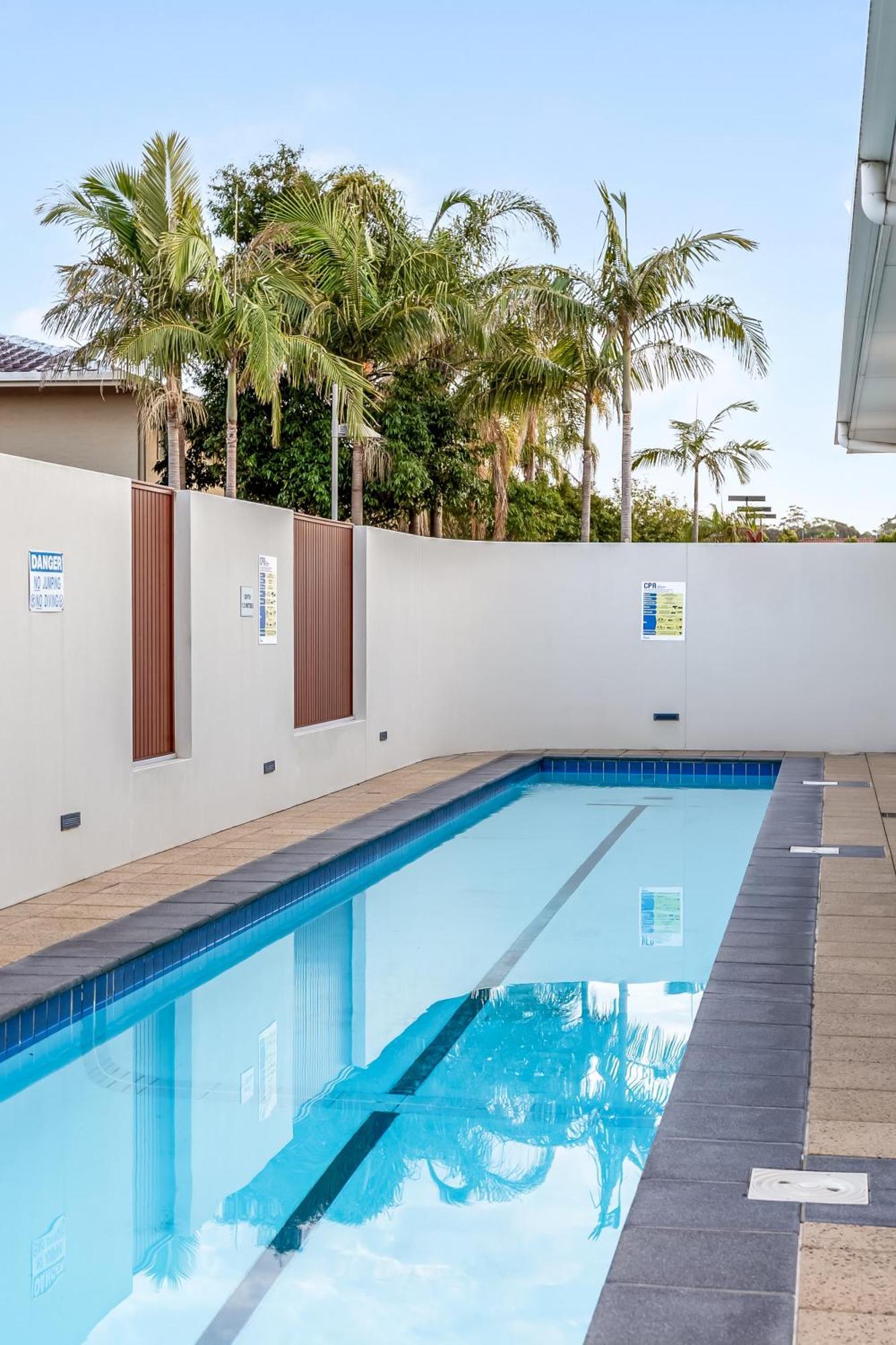 Oaks Port Stephens Pacific Blue Resort サラマンダー・ベイ エクステリア 写真