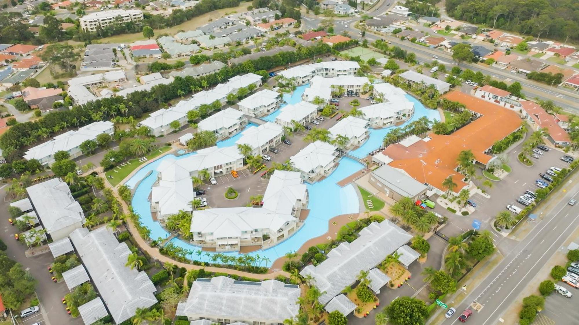 Oaks Port Stephens Pacific Blue Resort サラマンダー・ベイ エクステリア 写真