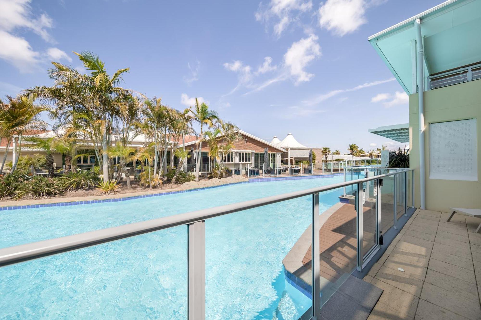 Oaks Port Stephens Pacific Blue Resort サラマンダー・ベイ エクステリア 写真